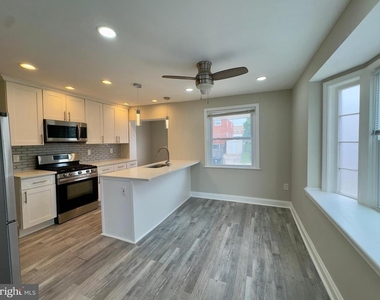 1922 Ewald Avenue - Photo Thumbnail 6