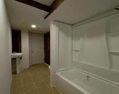 5676 Utrecht Road - Photo Thumbnail 15