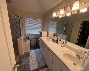 1316 Mesquite Rd - Photo Thumbnail 10
