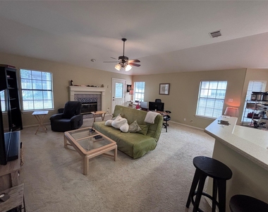 1316 Mesquite Rd - Photo Thumbnail 12