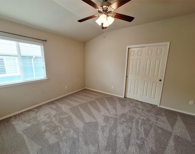 325 Comal Run - Photo Thumbnail 25