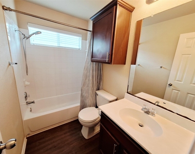 325 Comal Run - Photo Thumbnail 27
