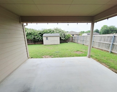 325 Comal Run - Photo Thumbnail 29