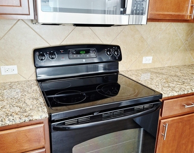 325 Comal Run - Photo Thumbnail 13