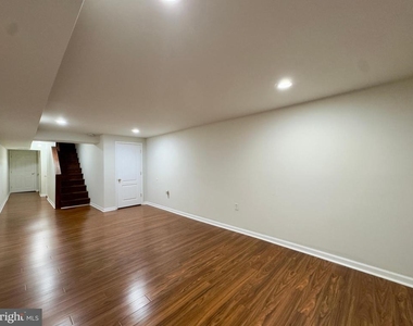 816 W 37th Street - Photo Thumbnail 8