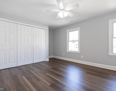 4711 Navarro Avenue - Photo Thumbnail 12