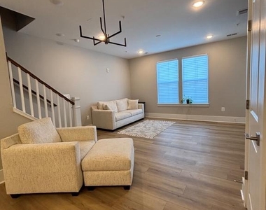 2506 W Peninsula Drive - Photo Thumbnail 3