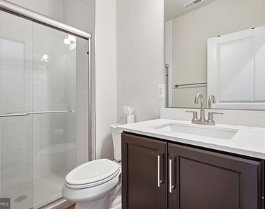 153 Locke St - Photo Thumbnail 8