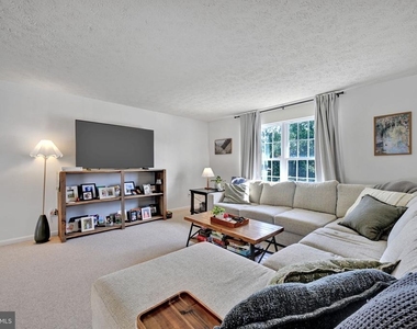 350 Long Meadow Way - Photo Thumbnail 6