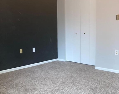 1117 Castle Harbour Way - Photo Thumbnail 12