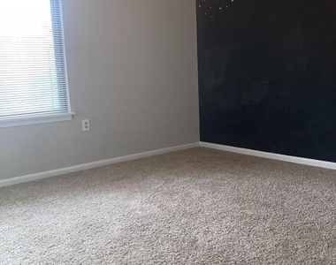 1117 Castle Harbour Way - Photo Thumbnail 11