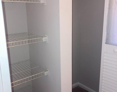 1117 Castle Harbour Way - Photo Thumbnail 10