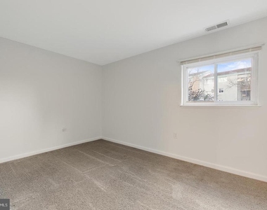 350 Gatewater Court - Photo Thumbnail 18