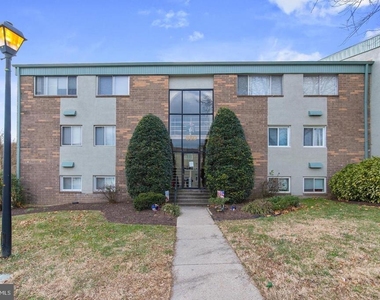350 Gatewater Court - Photo Thumbnail 1