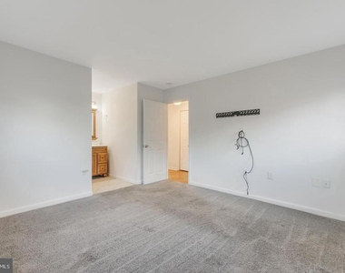 350 Gatewater Court - Photo Thumbnail 14