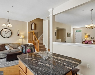 3836 Glebe Meadow Way - Photo Thumbnail 10