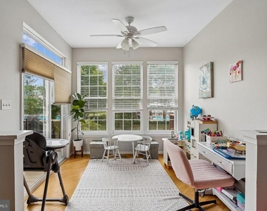 3836 Glebe Meadow Way - Photo Thumbnail 12