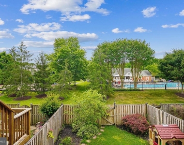 3836 Glebe Meadow Way - Photo Thumbnail 13