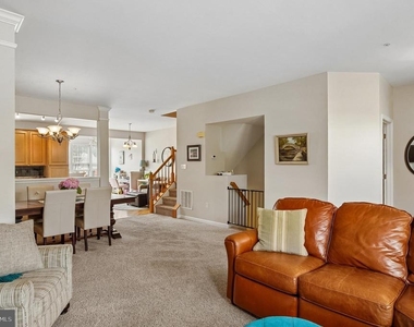 3836 Glebe Meadow Way - Photo Thumbnail 5