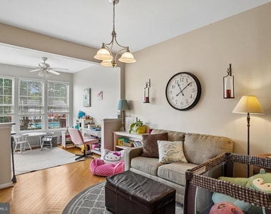 3836 Glebe Meadow Way - Photo Thumbnail 11