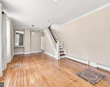 1810 Mt Salem Lane - Photo Thumbnail 3