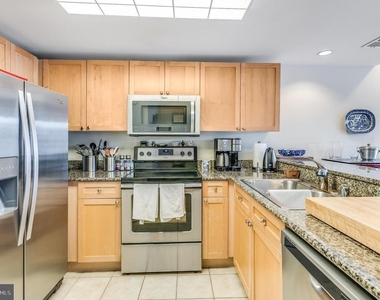 777 7th Street Nw - Photo Thumbnail 15