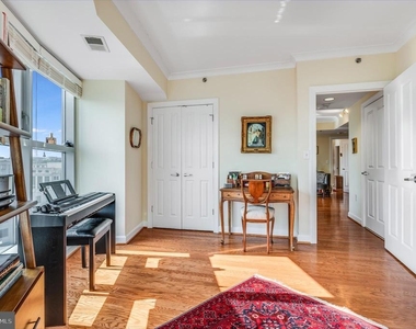 777 7th Street Nw - Photo Thumbnail 3