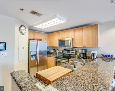 777 7th Street Nw - Photo Thumbnail 31