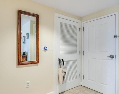 777 7th Street Nw - Photo Thumbnail 12