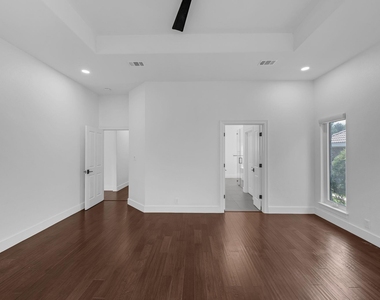 414 New Lido Dr - Photo Thumbnail 12