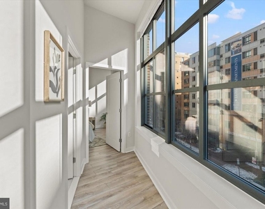 460 New York Ave Nw - Photo Thumbnail 12