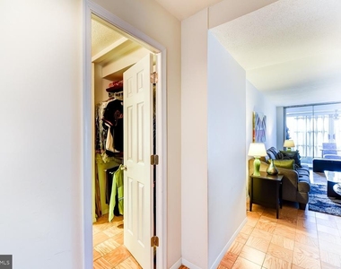 1311 Delaware Avenue Sw - Photo Thumbnail 4