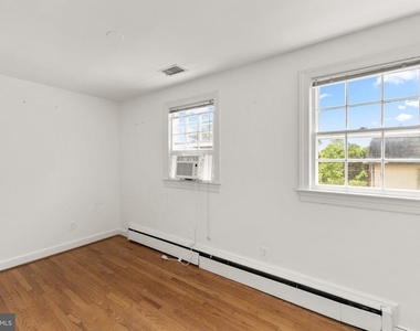 3341 Dent Place Nw - Photo Thumbnail 21