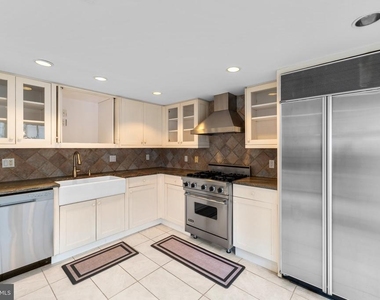 3341 Dent Place Nw - Photo Thumbnail 7