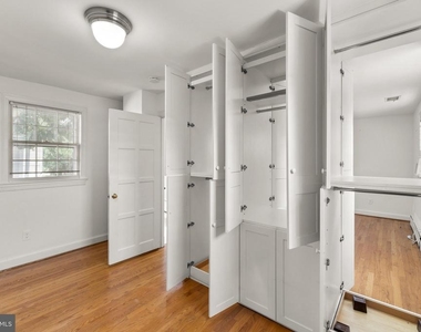 3341 Dent Place Nw - Photo Thumbnail 25