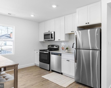 324 61st Street Ne - Photo Thumbnail 1