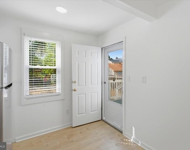 3013 5th Street Se - Photo Thumbnail 13