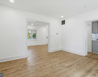 3013 5th Street Se - Photo Thumbnail 10