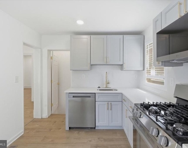 3013 5th Street Se - Photo Thumbnail 12