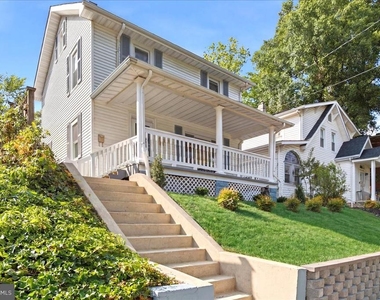 3013 5th Street Se - Photo Thumbnail 2
