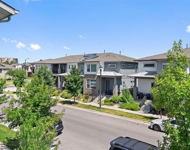 2211 Robert Browning St - Photo Thumbnail 24