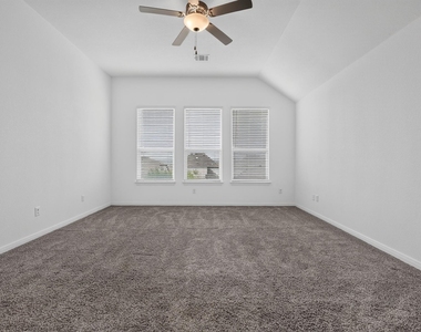 516 Panzano Dr - Photo Thumbnail 11