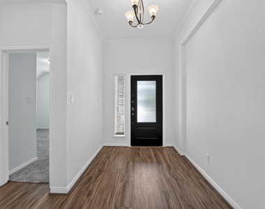 516 Panzano Dr - Photo Thumbnail 1