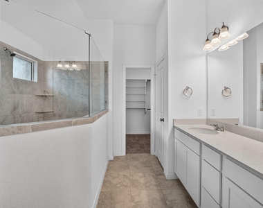 516 Panzano Dr - Photo Thumbnail 18