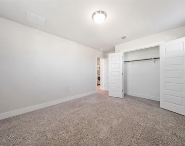 7507 Harmony Shoals Bnd - Photo Thumbnail 29
