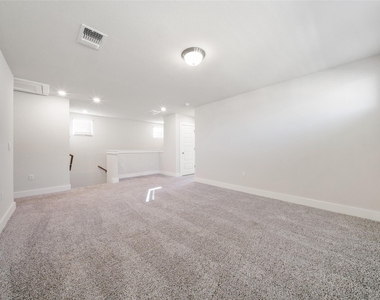 7507 Harmony Shoals Bnd - Photo Thumbnail 15