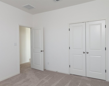 5303 Bruno St - Photo Thumbnail 23