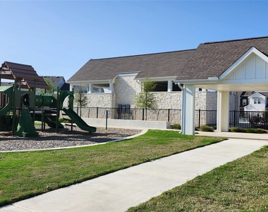 5303 Bruno St - Photo Thumbnail 29