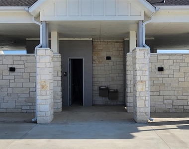 5303 Bruno St - Photo Thumbnail 31
