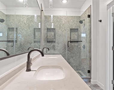 4901 Springdale Rd - Photo Thumbnail 13
